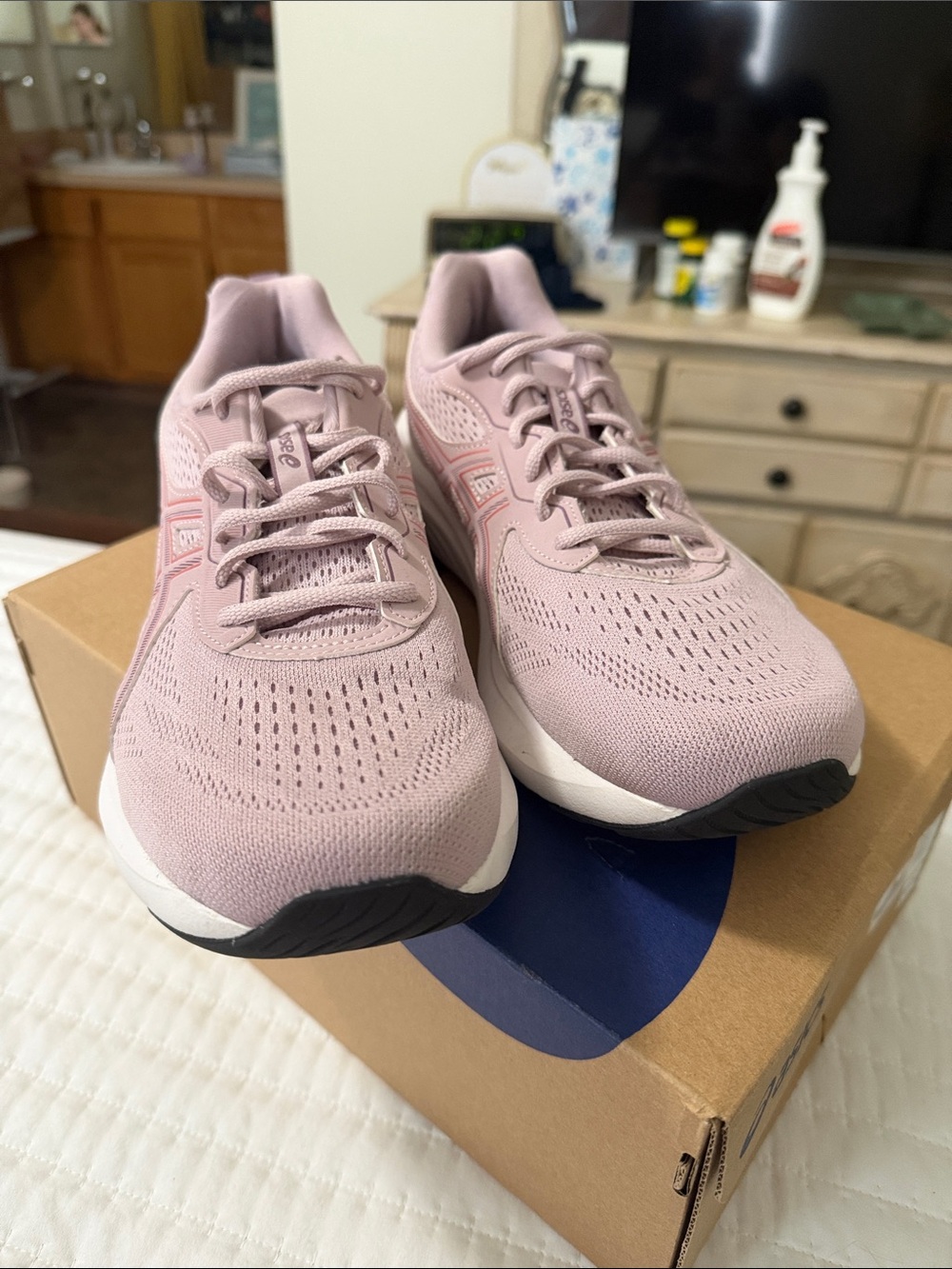 Women’s gel-contend 9 o asics size 11 - Picture 3 of 6